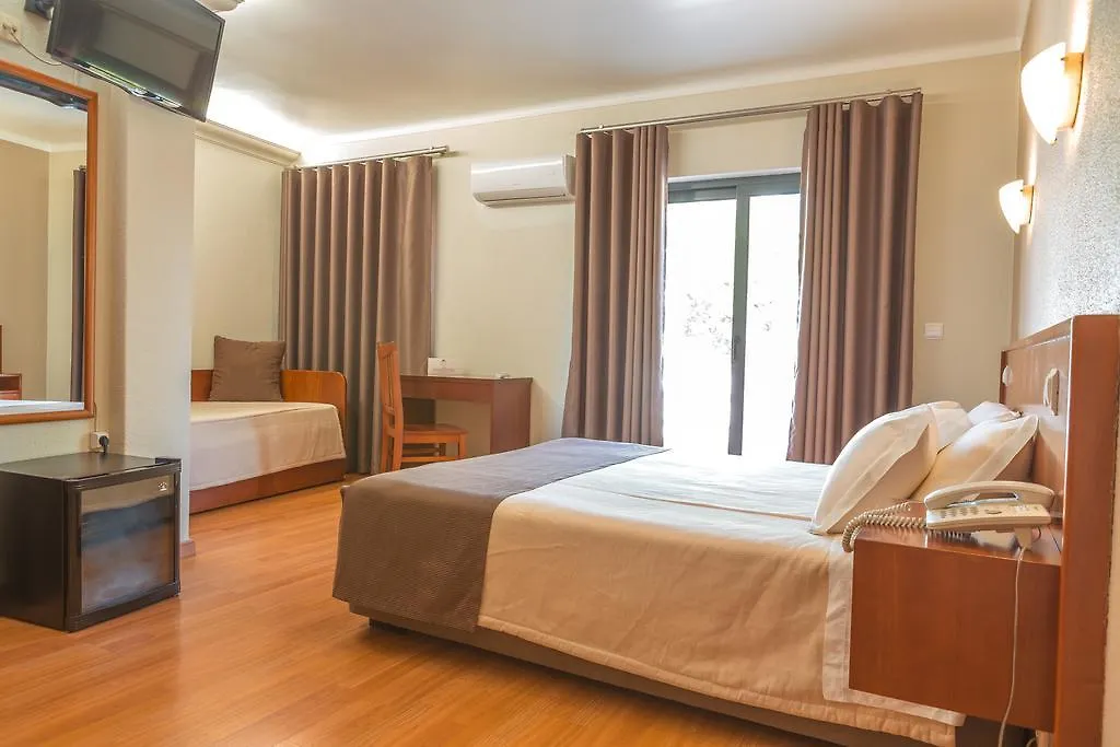 Hotel Amadora Palace 2*,
