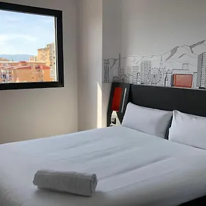 easyhotel-malaga-city-centre.hotelsinnerja.org/